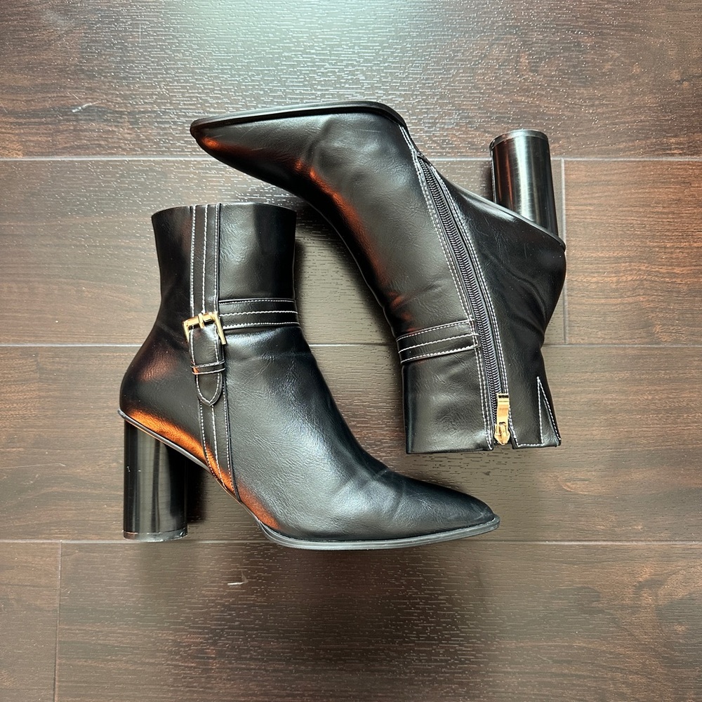 Torgeis London Black Heeled Boots with Gold Buckle and Stitch Detail